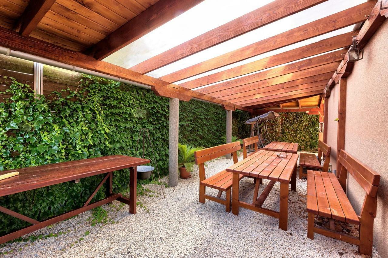 Apartmanovy Dom Red Podhajska Bagian luar foto