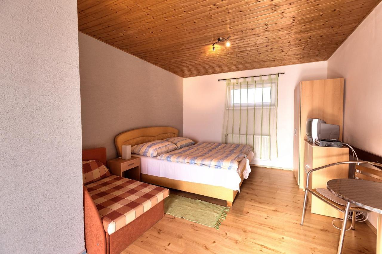 Apartmanovy Dom Red Podhajska Bagian luar foto